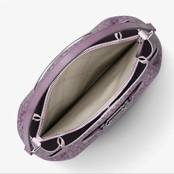 MICHAEL KORS Carson Md Sign Logo Convertible Bucket Cross Shoulder
Lt Quartz
NWT - Picture 4 of 16